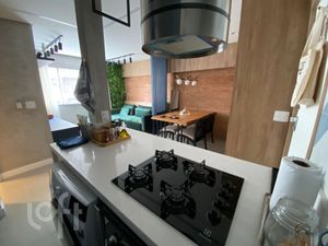 Image 3 - 915341