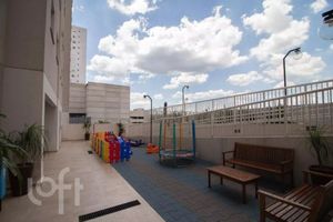 Image 32 - 915343