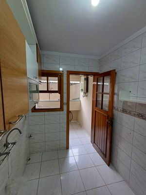 Image 14 - 915349