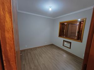 Image 20 - 915349