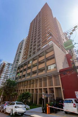 Image 30 - 915350