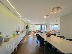 Image 5 - 915361
