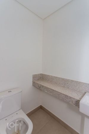 Image 19 - 915363