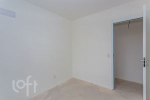 Image 32 - 915363