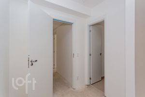 Image 37 - 915363