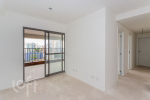 Image 4 - 915363