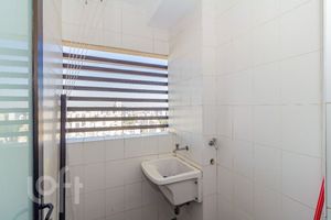 Image 7 - 915366