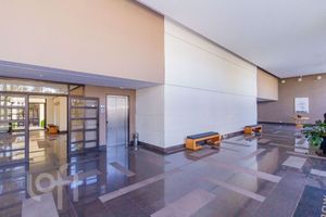 Image 34 - 915366
