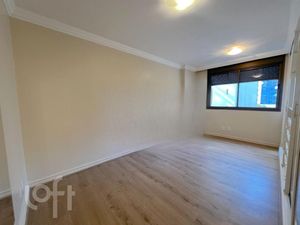Image 39 - 915373
