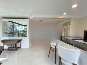 Image 8 - 915373