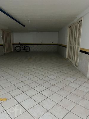 Image 47 - 915373