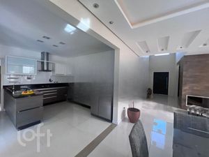 Image 42 - 915380