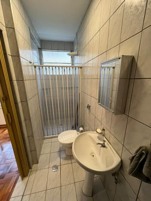 Image 4 - 915382