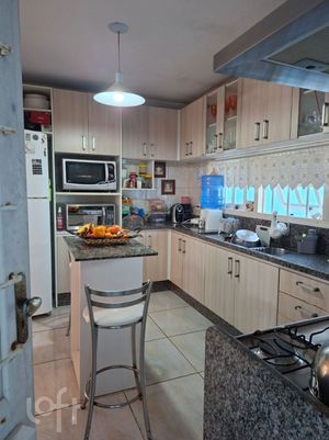 Image 1 - 915386