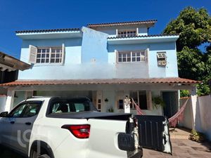 Image 8 - 915386