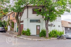 Image 39 - 915387
