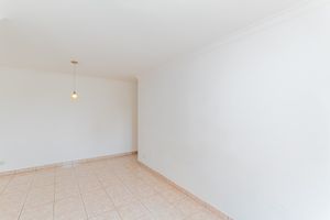 Image 4 - 915388