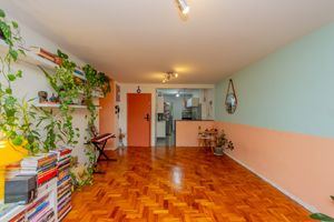 Image 3 - 915389