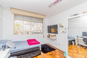 Image 34 - 915391