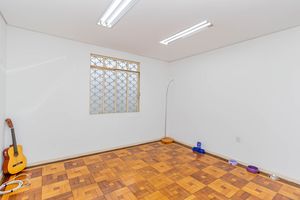 Image 39 - 915391