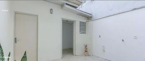 Image 11 - 915391