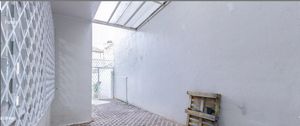 Image 2 - 915391