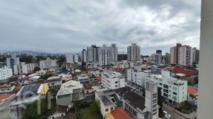 Image 19 - 915406