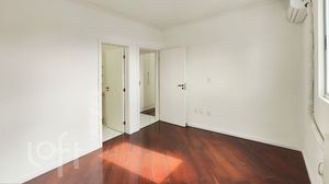 Image 30 - 915406