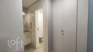 Image 35 - 915406