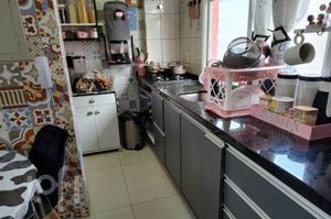 Image 11 - 915407
