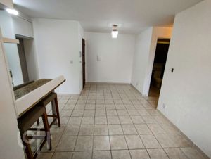 Image 6 - 915417