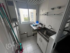 Image 11 - 915425