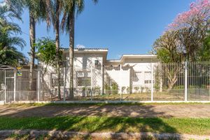 Image 32 - 915427