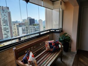 Image 3 - 915429