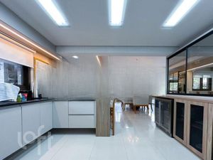 Image 4 - 915430