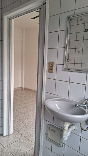 Image 3 - 915445