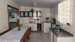 Image 20 - 915446