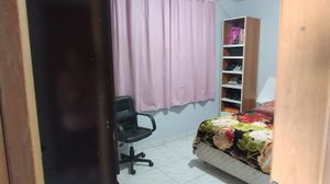 Image 10 - 915446
