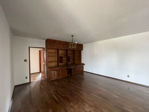 Image 3 - 915450