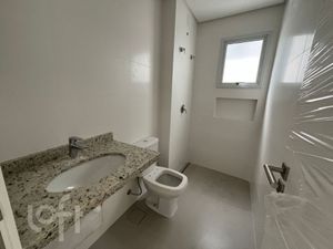 Image 9 - 915451