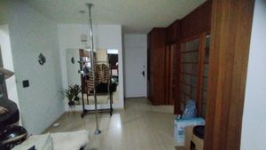 Image 3 - 915452
