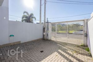 Image 31 - 915506