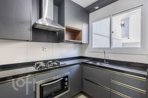 Image 9 - 915506