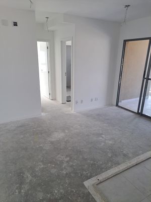 Image 4 - 915512