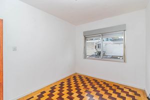 Image 7 - 915514