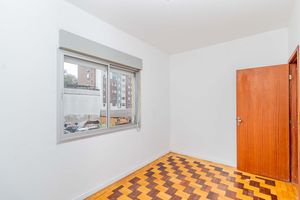 Image 14 - 915514