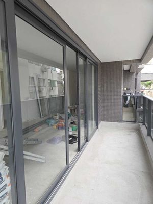 Image 3 - 915516
