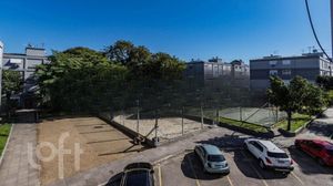Image 30 - 915517