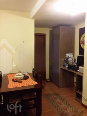 Image 3 - 915555