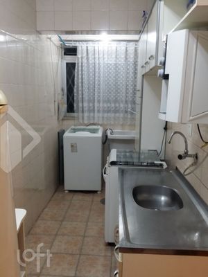 Image 7 - 915555